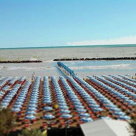 Happy Camping Village Bellaria-Igea Marina Buitenkant foto