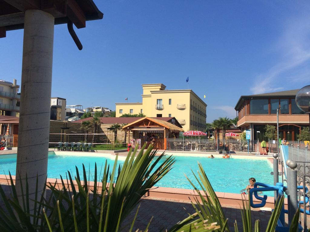 Happy Camping Village Bellaria-Igea Marina Buitenkant foto