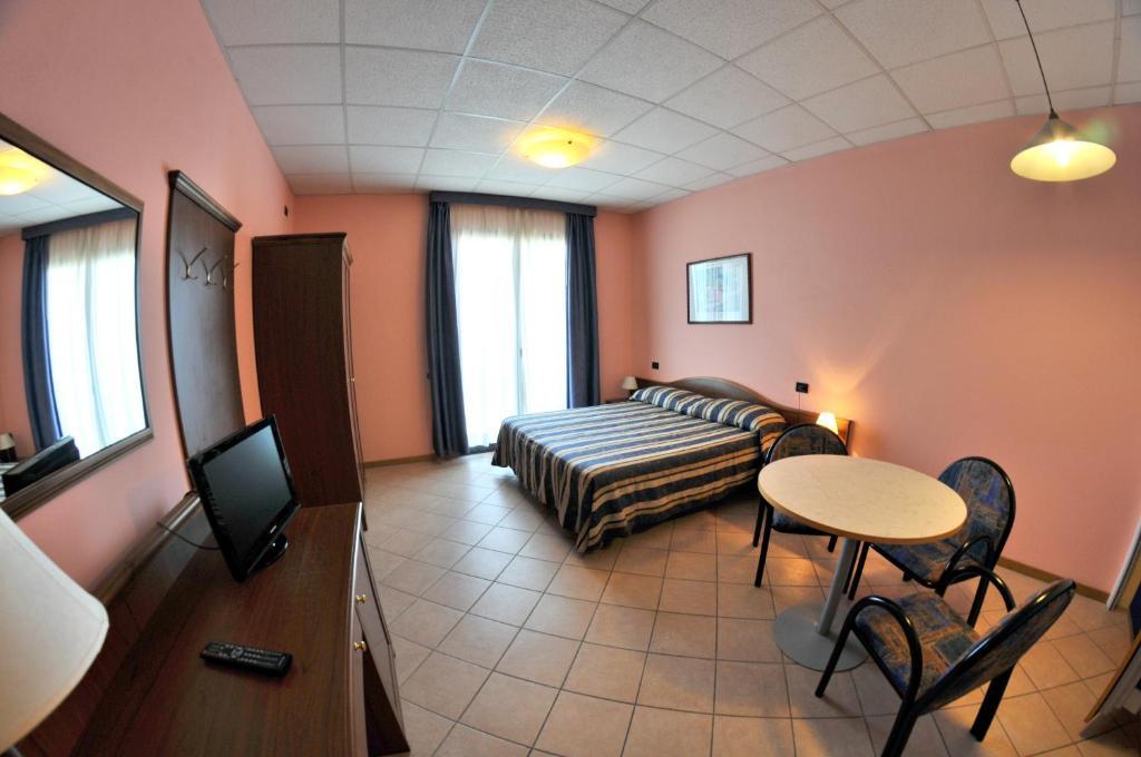 Happy Camping Village Bellaria-Igea Marina Kamer foto