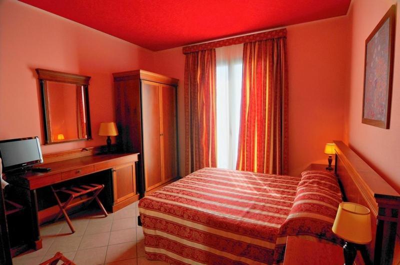 Happy Camping Village Bellaria-Igea Marina Kamer foto