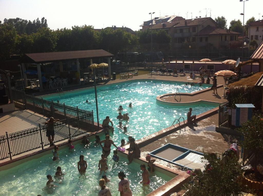 Happy Camping Village Bellaria-Igea Marina Buitenkant foto