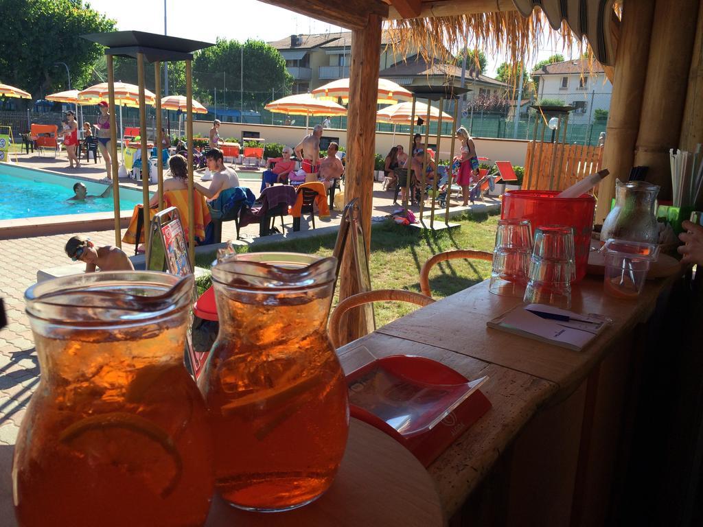 Happy Camping Village Bellaria-Igea Marina Buitenkant foto