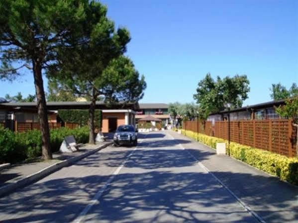 Happy Camping Village Bellaria-Igea Marina Buitenkant foto